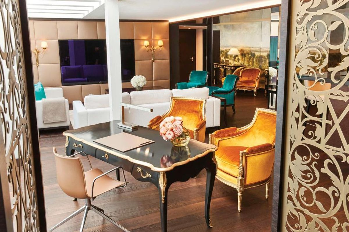 Kane s-a mutat din hotelul de 11.000 de euro pe noapte din Munchen » Mesaj de mulțumire la plecare