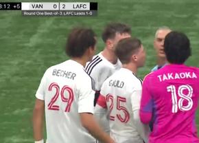 Moment incredibil în MLS: a pierdut mingea după ce s-a lovit de arbitru, iar adversarii au dat gol
