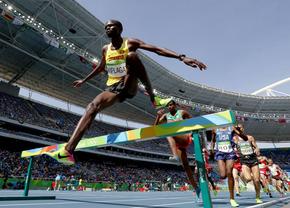 Ucigașii unui atlet african au fost condamnați la 35 de ani de închisoare » Mama sportivului ceruse întemnițarea pe viață