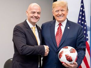 Infantino s-a înghesuit să-l felicite pe noul președinte american. „Vom face o Cupă Mondială mare în SUA!”