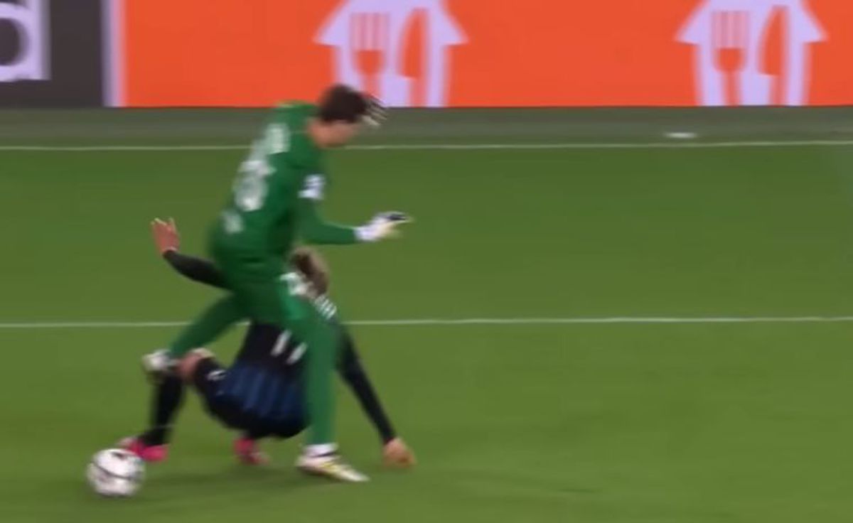 Scandalul serii! Ce a început să strige tot stadionul, după ce Barcelona a fost salvată de arbitri în prelungiri