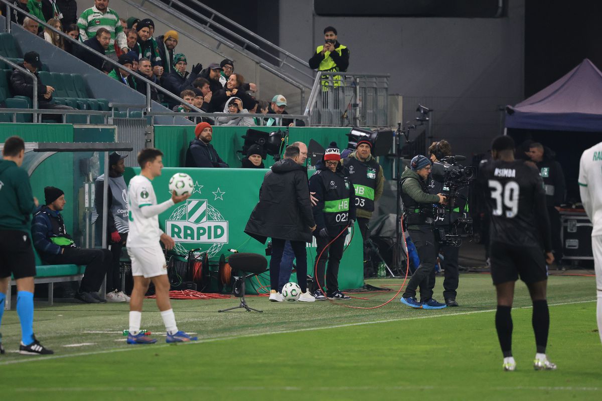 Mirel Rădoi, eliminat în Rapid Viena - Universitatea Craiova