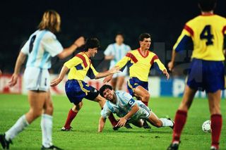 Mutarea-cheie prin care Emeric Ienei l-a anihilat pe Diego Armando Maradona: „A fost inspirat: eram omul potrivit”