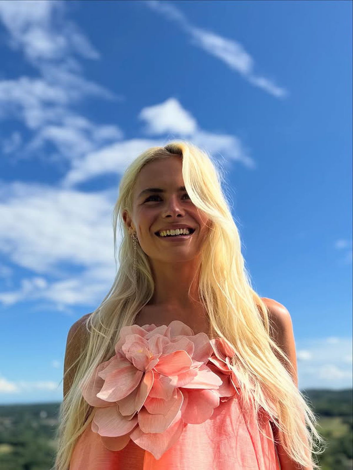 Aflată în plin divorț, soția fotbalistului a „incendiat” internetul cu o poză nud și riscă sancțiuni