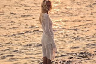 Aflată în plin divorț, soția fotbalistului a „incendiat” internetul cu o poză nud și riscă sancțiuni