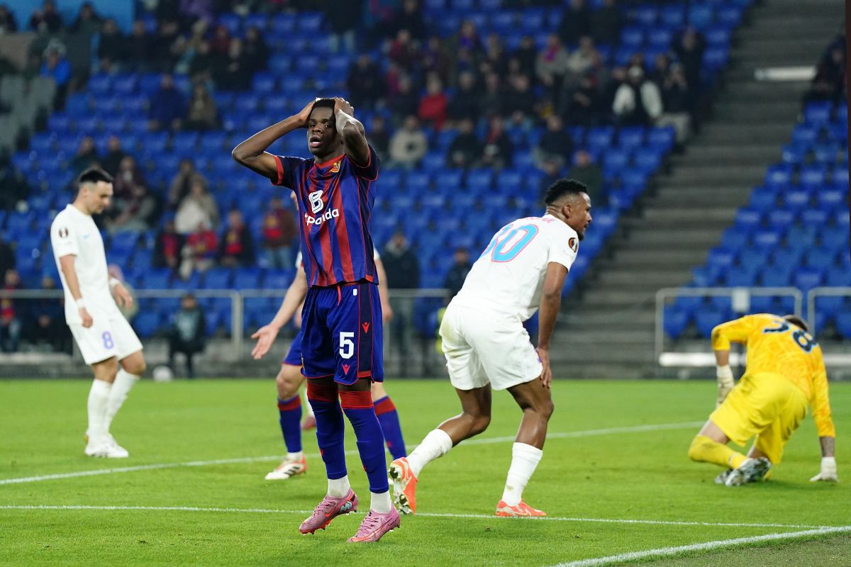 Hora de la Basel » Românii au dat tonul în Elveția timp de un sfert de oră: cum s-a trăit în stadion golul de colecție al lui Olaru