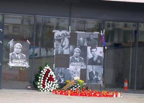 Zeci de candele la stadionul „Steaua”, la 24 de ore de la moartea lui Emeric Ienei