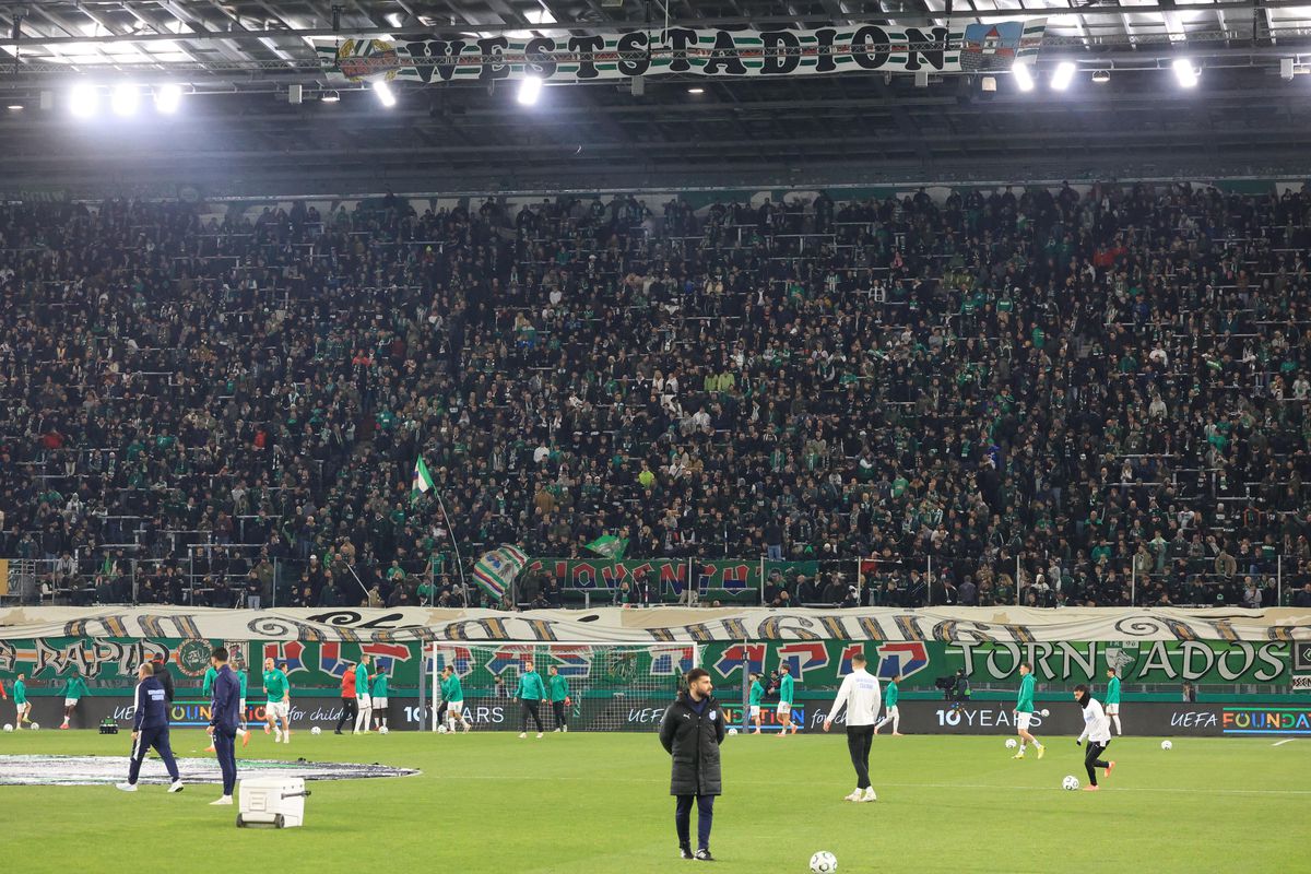 Imagini înainte de Rapid Viena - Craiova