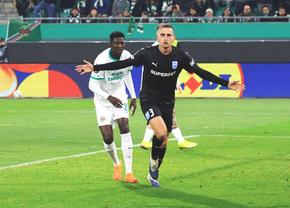 Rapid Viena - Universitatea Craiova, în grupa din Conference League. GOL Romanchuk