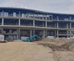 Cea mai mare sală polivalentă din România, tot mai aproape de inaugurare: „Suntem la al doilea strat de asfalt”