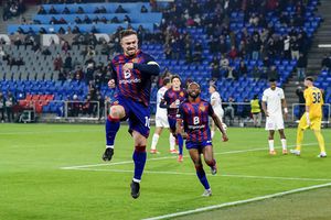 FCSB pierde cu Basel, după o evoluție extrem de curajoasă, în zece oameni » Olaru a reușit golul serii în Europa League
