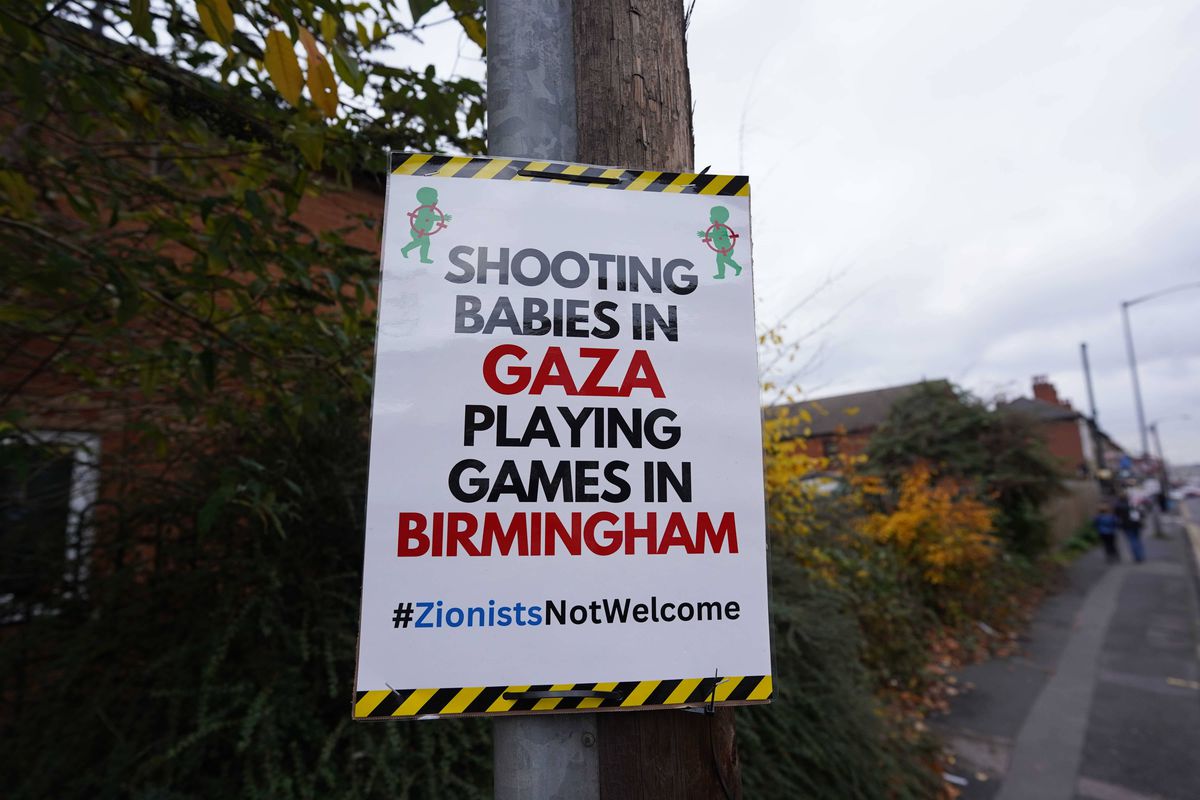 Alertă pe străzile din Birmingham înainte de Aston Villa - Maccabi Tel Aviv » Școli închise mai devreme, 700 de polițiști pe străzi