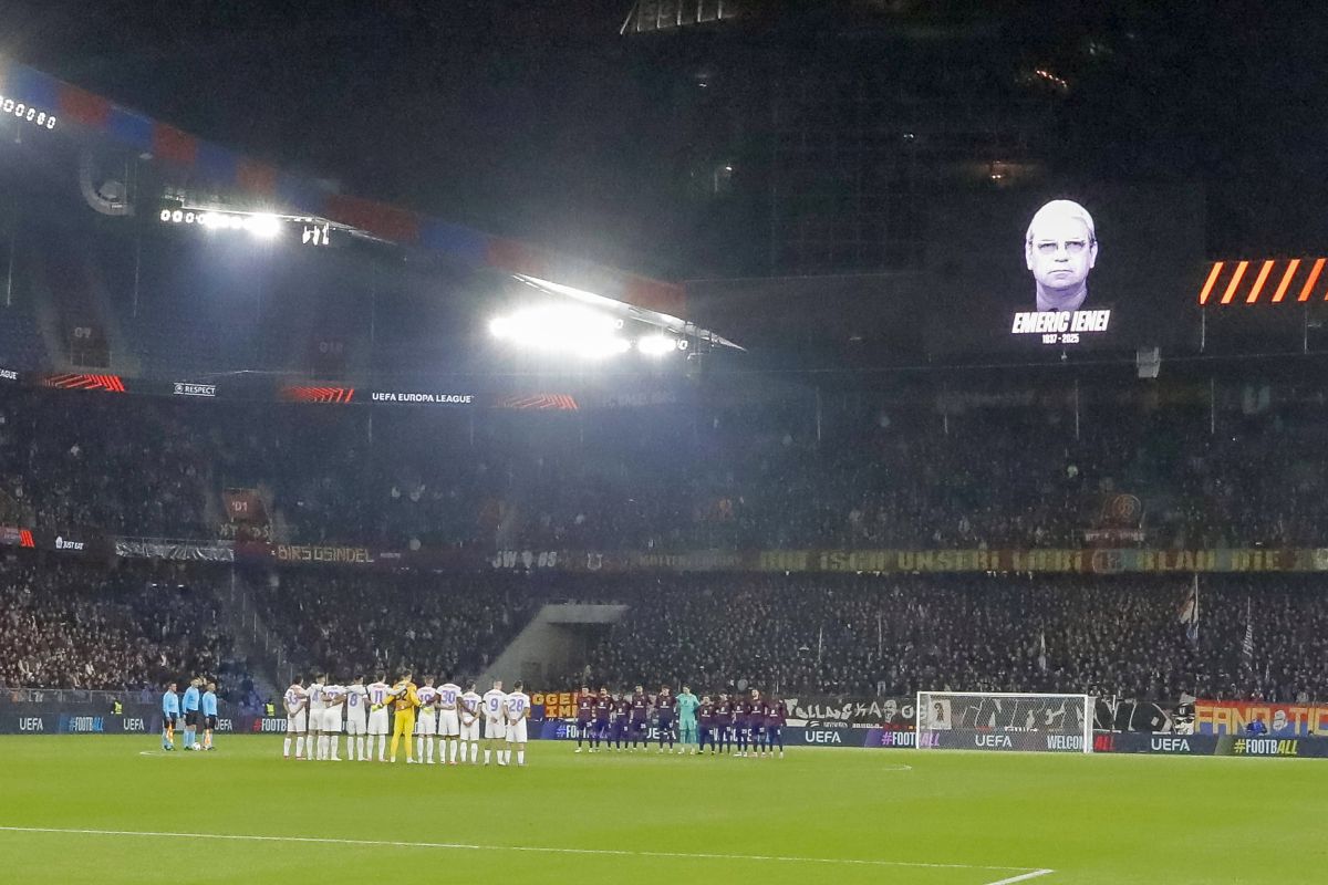 Basarab Panduru s-a luat de doi jucători, după Basel - FCSB: „N-am văzut în viața mea așa ceva”