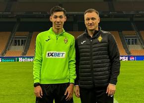 Clipe de neuitat pentru jucătorii lui Kairat când au intrat pe San Siro