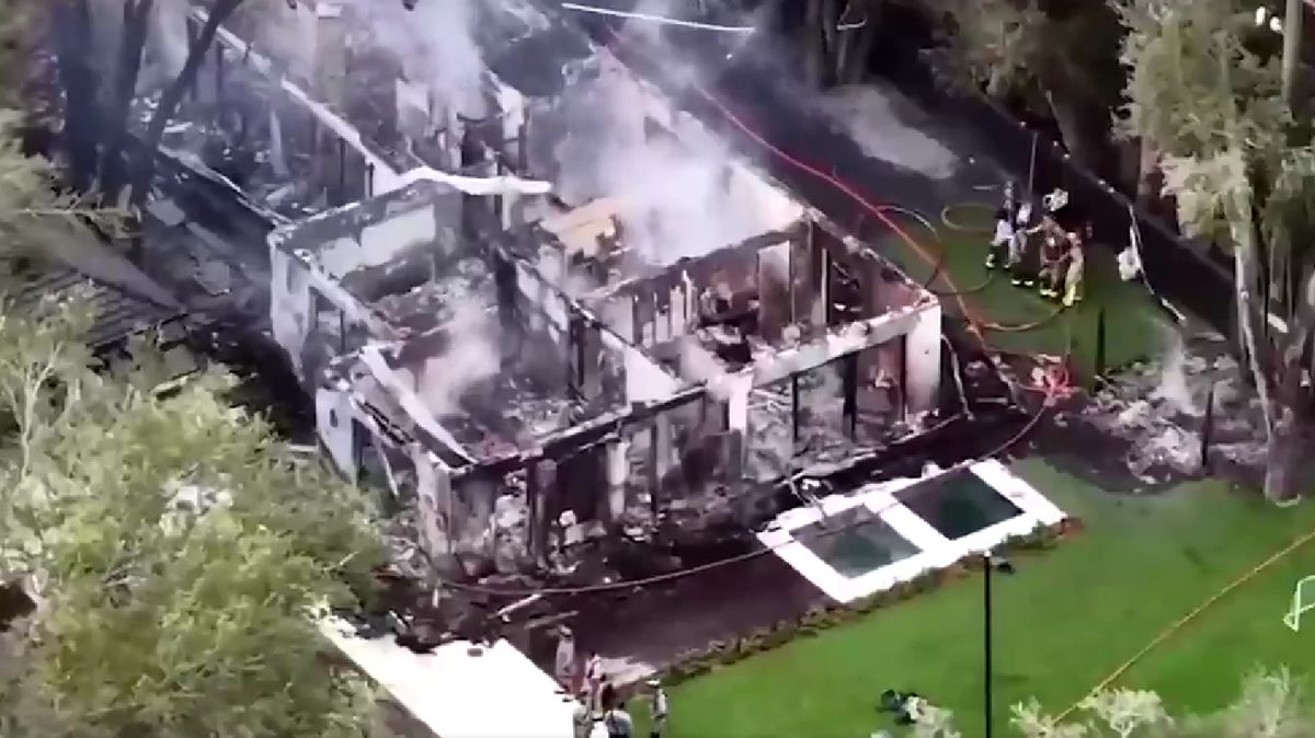 Casa unui antrenor din NBA a fost distrusă de un incendiu! Imagini devastatoare din Miami