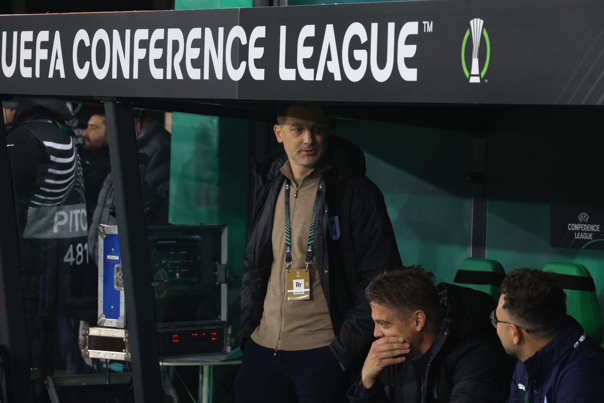 Mirel Rădoi, eliminat în Rapid Viena - Universitatea Craiova