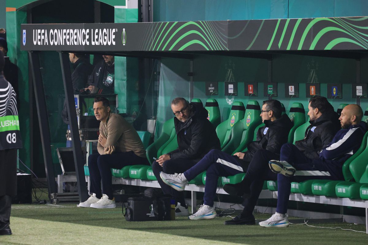 Imagini înainte de Rapid Viena - Craiova