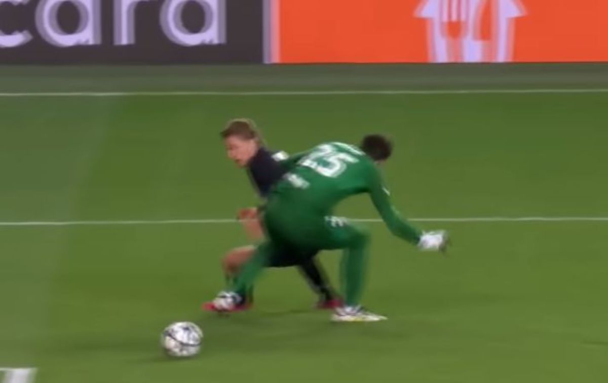 Scandalul serii! Ce a început să strige tot stadionul, după ce Barcelona a fost salvată de arbitri în prelungiri