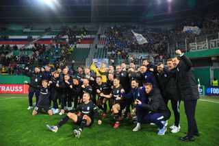 Nu s-a văzut la TV » Ce s-a întâmplat pe gazon, imediat după victoria uriașă a Craiovei de la Viena