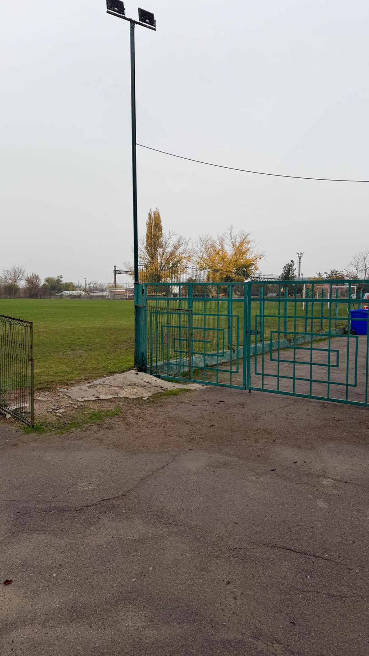 Vrei un stadion? Arena din România, scoasă la licitație: „Prețul este de nimic! Terenul are 1,5 hectare”