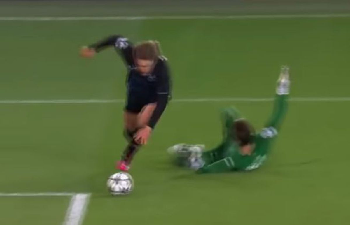 Scandalul serii! Ce a început să strige tot stadionul, după ce Barcelona a fost salvată de arbitri în prelungiri