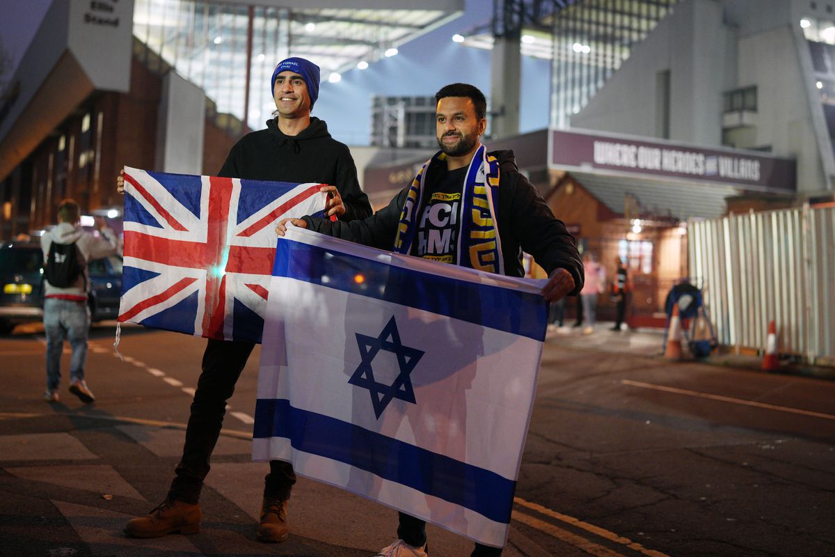 Străzile din Birmingham, înainte de Aston Villa - Maccabi Tel Aviv