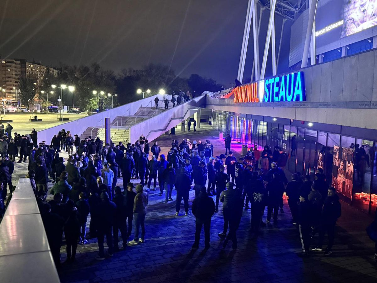 Fanii Stelei s-au strâns în Ghencea pentru a-l omagia pe marele Emeric Ienei » Imagini emoționante și de la Oradea