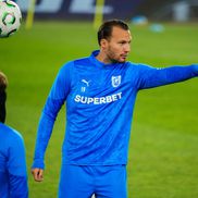 Universitatea Craiova, antrenament oficial la Rapid Viena înaintea meciului // foto: Facebook