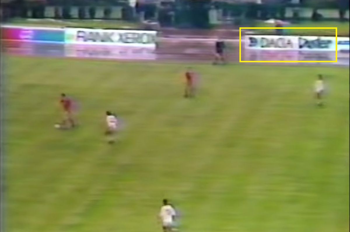 O reclamă la „Dacia Duster” la Dinamo – FC Liverpool, din 1984! E pe bune! Cum a fost posibil
