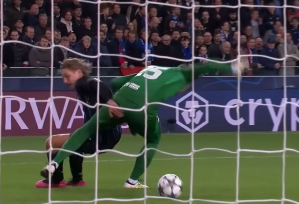 Scandalul serii! Ce a început să strige tot stadionul, după ce Barcelona a fost salvată de arbitri în prelungiri