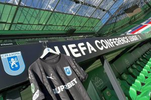 Rapid Viena - Universitatea Craiova, în grupa din Conference League » Oltenii caută primul succes pe terenul echipei cu înfrângeri pe linie