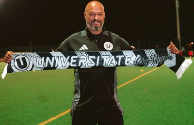 Cristi Dulca a semnat și a fost prezentat oficial:  „Preia postul de antrenor principal”