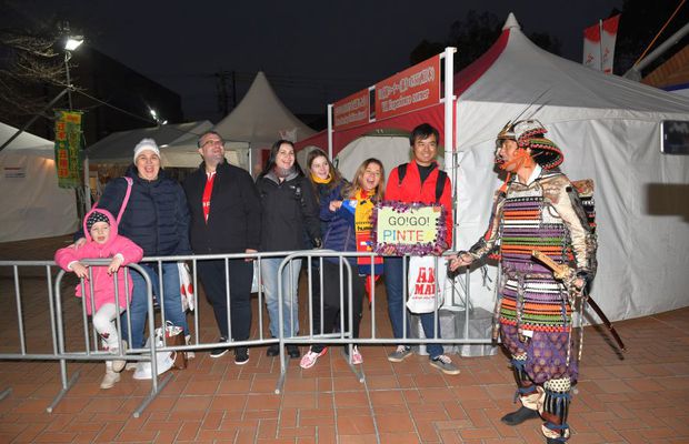 CORESPONDENȚĂ DIN JAPONIA // VIDEO + FOTO Samuraii sunt cu noi! Japonezii i-au scandat numele Cristinei Neagu