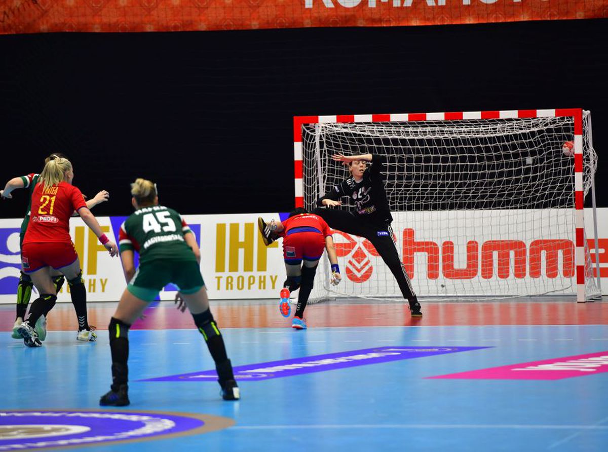 ROMÂNIA - UNGARIA 28-27, CORESPONDENȚĂ DIN JAPONIA // VIDEO + FOTO Cristina Neagu, în lacrimi pe parchetul japonez! Imagini EXCLUSIVE surprinse de fotoreporterul GSP.ro