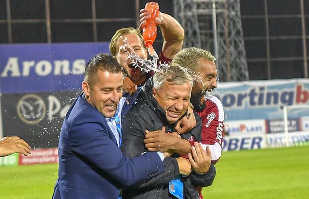 Victoria României cu Ungaria a declanșat nebunia în vestiarul lui CFR Cluj » Dan Petrescu: „S-a țipat, s-a urlat. L-am dat afară din birou, apoi era să spargă ușa”