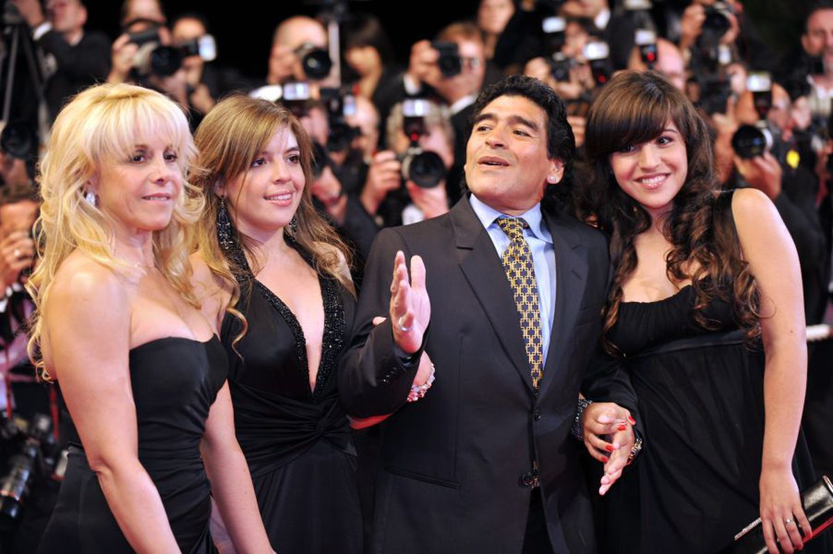 Veste-șoc: Maradona și-a scos fiicele din testament! De ce a luat această decizie