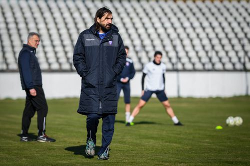 Rapid s-a impus în deplasarea de pe terenul lui ASU Poli Timișoara, scor 2-0, în ultimul meci din anul 2020. A fost debutul pe bancă pentru antrenorul Nicolae Grigore (37 de ani).