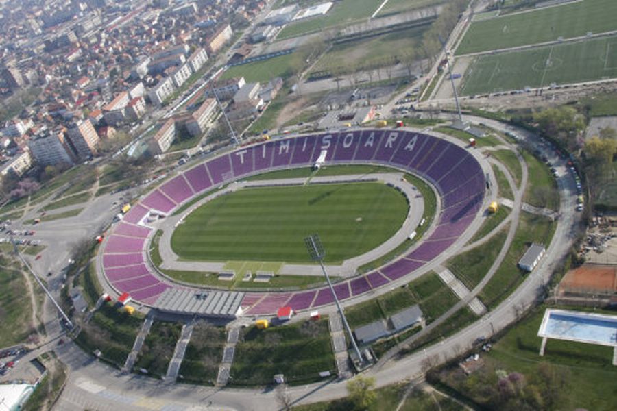 Arena Dan Păltinișanu a avut și zile mai bune. Noul stadion din oraș nu va fi ridicat pe același loc Stadion nou într-un oraș care respiră pentru fotbal » Câte locuri va avea și când ar trebui să fie gata