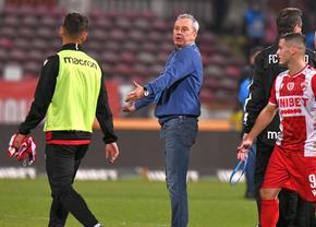 Continuă tărăboiul la Dinamo » Comunicat dur al suporterilor: „Obiectivul unora dintre jucători nu e salvarea de la retrogradare, ci înlocuirea antrenorului”