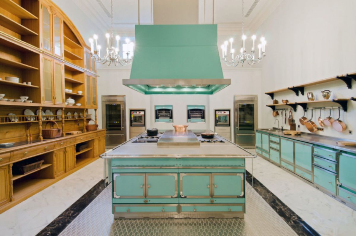 Patronul lui Newcastle a achiziționat „cel mai scump castel din lume”. Suma faraonică plătită pe proprietatea pe care pusese ochii și Kim Kardashian