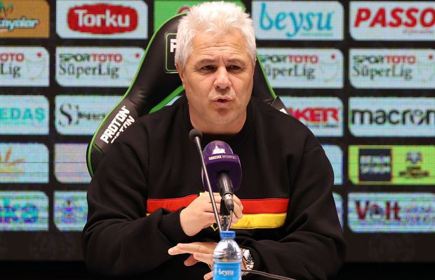 Șumudică a făcut show cu ziariștii, după egalul cu locul 2: „Te invit să te antrenezi cu echipa mea. Ar trebui să știi mai multe despre fotbal!”