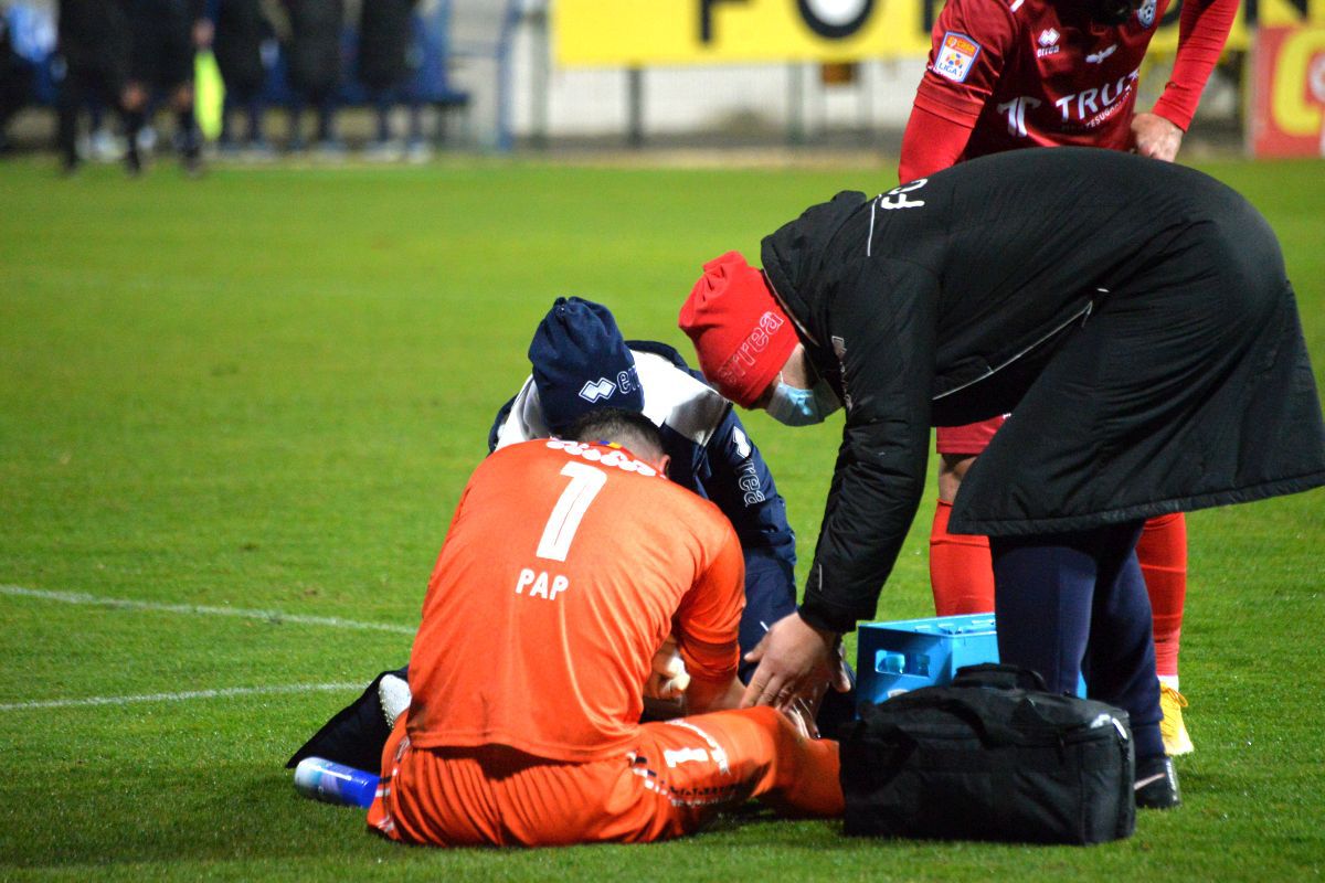 4 goluri, penalty ratat și „recital” al arbitrilor » Toate în FC Botoșani - CSU Craiova: Reghe nu mai bate pe nimeni!