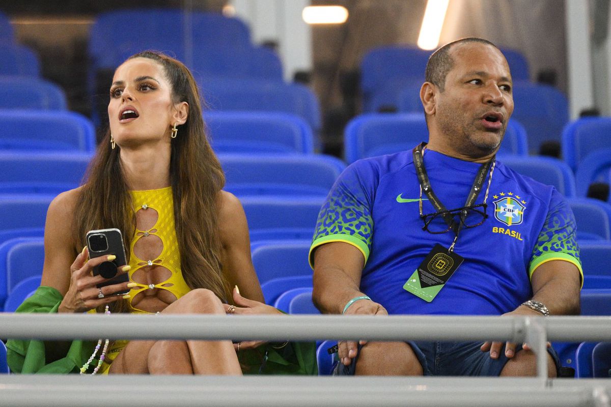 Cel mai frumos fan » Logodnica portarului Germaniei a sărbătorit cu Neymar calificarea în sferturi