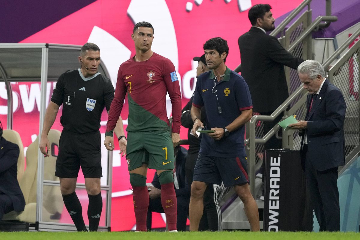 Cristiano Ronaldo, nervos după calificarea Portugaliei » Ce a făcut în timp colegii se bucurau pe gazon