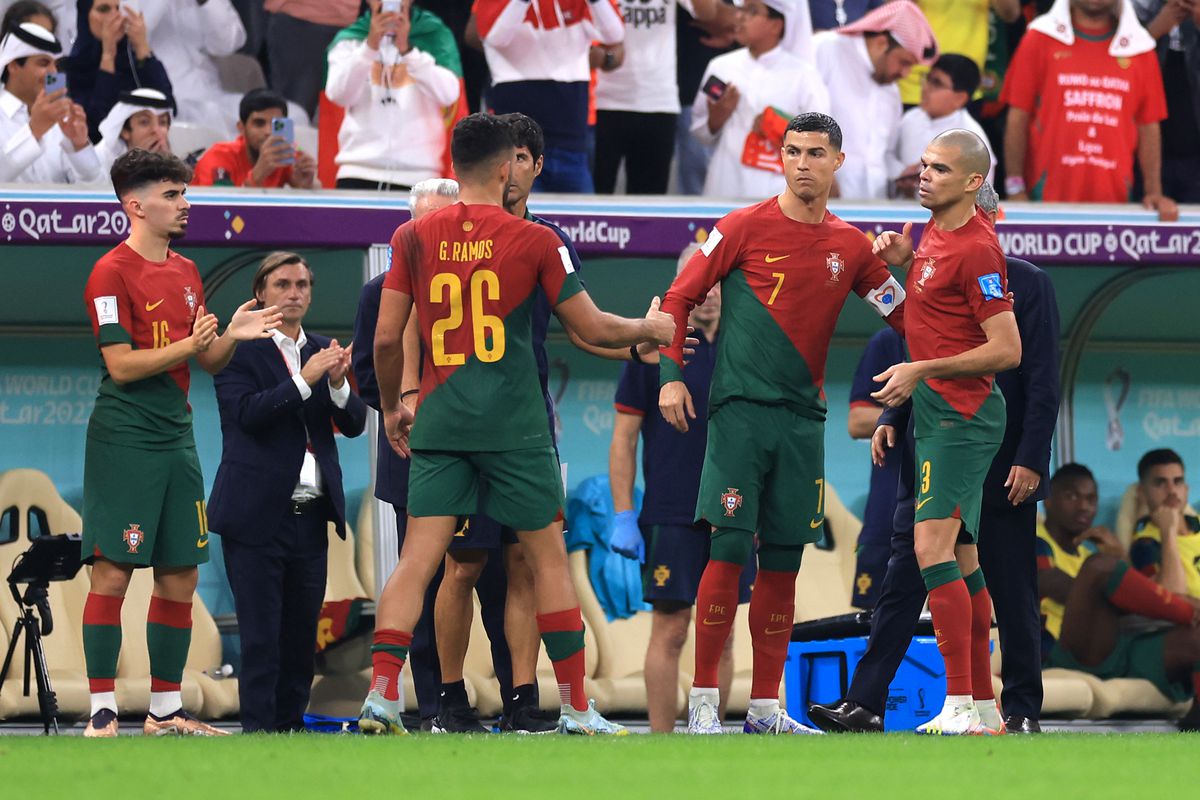 Cristiano Ronaldo, nervos după calificarea Portugaliei » Ce a făcut în timp colegii se bucurau pe gazon