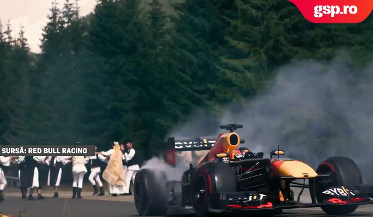 Monopostul de Formula 1 RB7 pe Transalpina