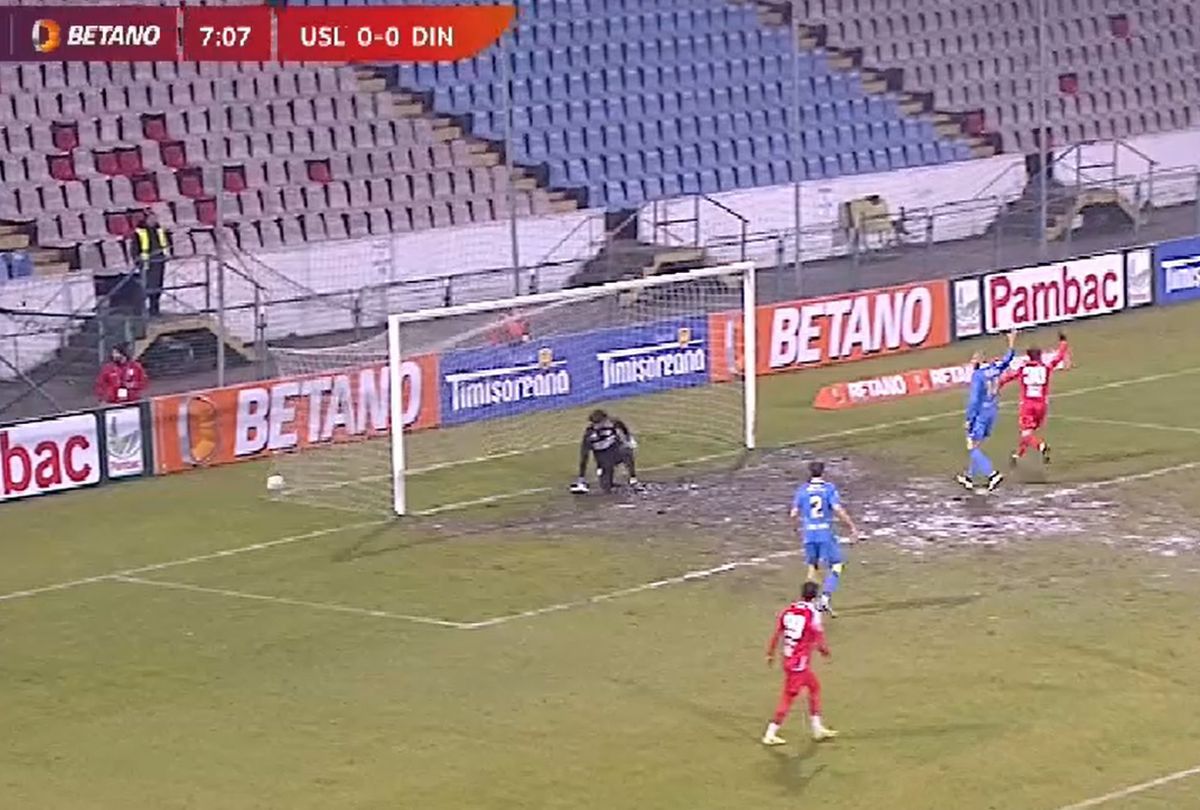 Neluț Roșu, gol anulat în Slobozia - Dinamo / FOTO: Capturi TV @Digi Sport 1