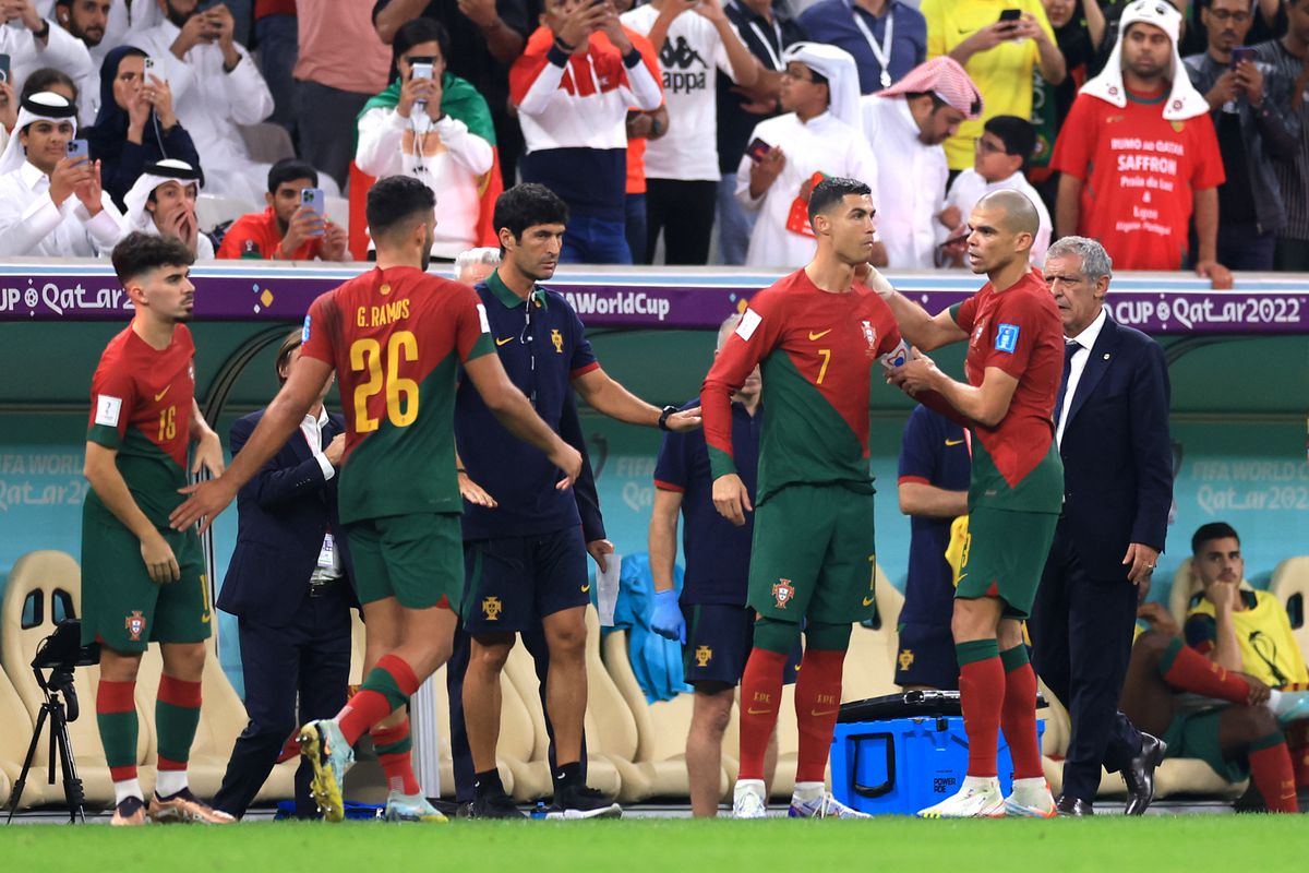 Cristiano Ronaldo, nervos după calificarea Portugaliei » Ce a făcut în timp colegii se bucurau pe gazon