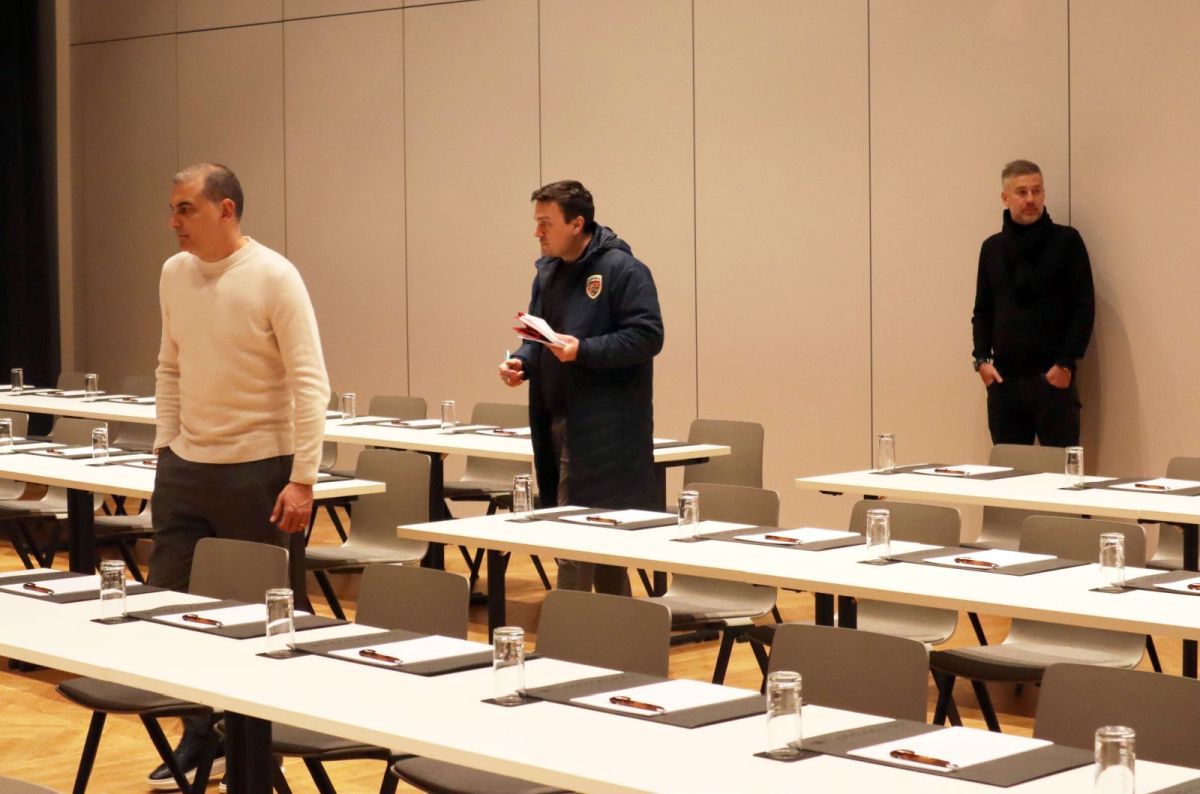 Cum a ales Iordănescu cantonamentul pentru EURO 2024 » 3 detalii care l-au convins