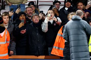 Antrenorul lui Radu Drăgușin, în conflict cu fanii: l-au înjurat și fluierat » Critici subtile pentru fundașul naționalei